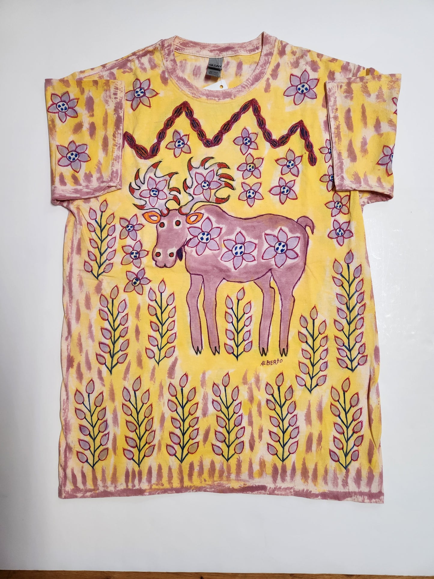 Peruvian Style Moose With "Wyoming" Tee Shirt Adult Large