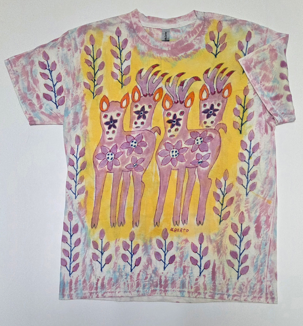 T-Shirt - Peruvian Art Antelope