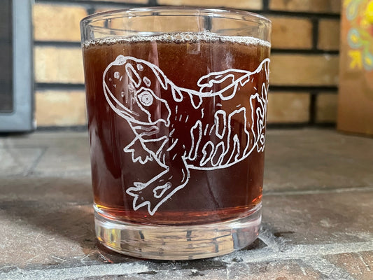 Engraved whiskey glass with Tiger salamder