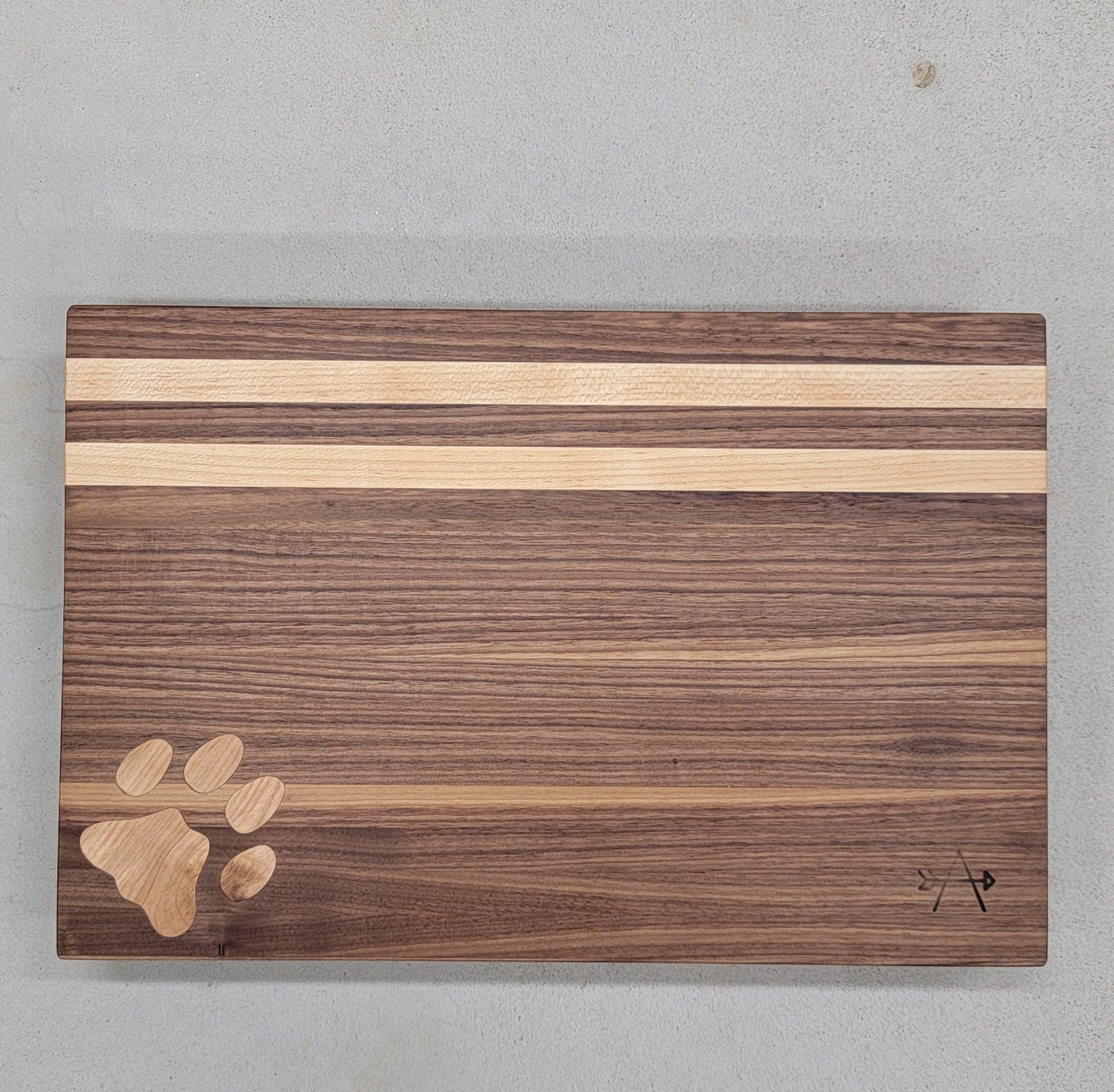 " Mountain Lion " Walnut and Maple Wood Cutting Board