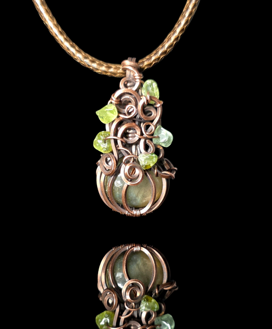 Necklace - Pumpkin Pendant - Labradorite
