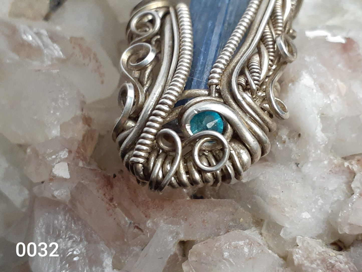 Whispy Kyanite Necklace