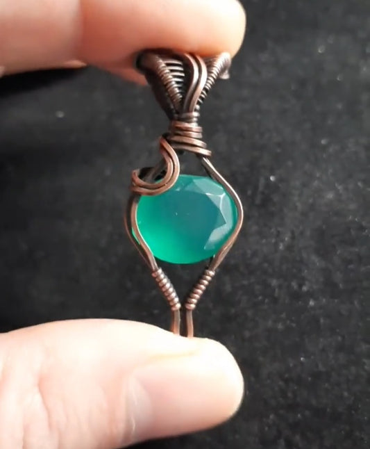 Necklace - Green Onyx Micro Pendent