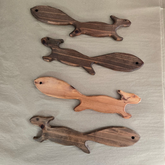 Oven Squirrel- Cedar Wood
