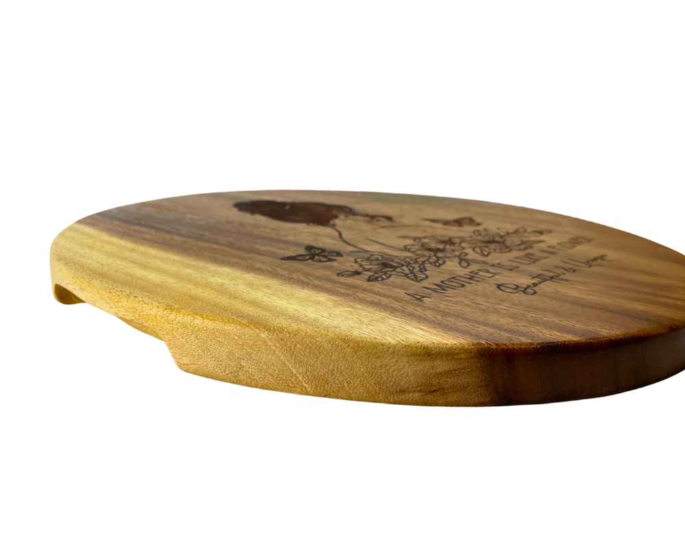 More than a serving platter, this board is a conversation starter! When not in use, hang it on your gallery wall, allowing its rustic charm and natural beauty to flourish as a focal point of the room
