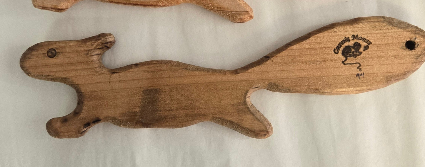 Oven Squirrel- Cedar Wood