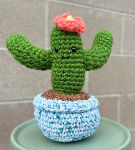 Hand Crochet Mossy Saguaro with Coral Flower in  Blue Speckle Pot