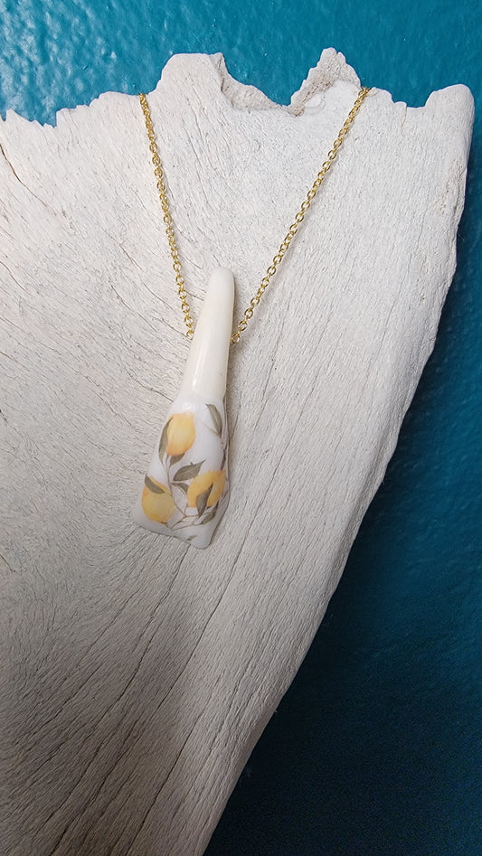 Necklace -Bison Tooth- Lemons