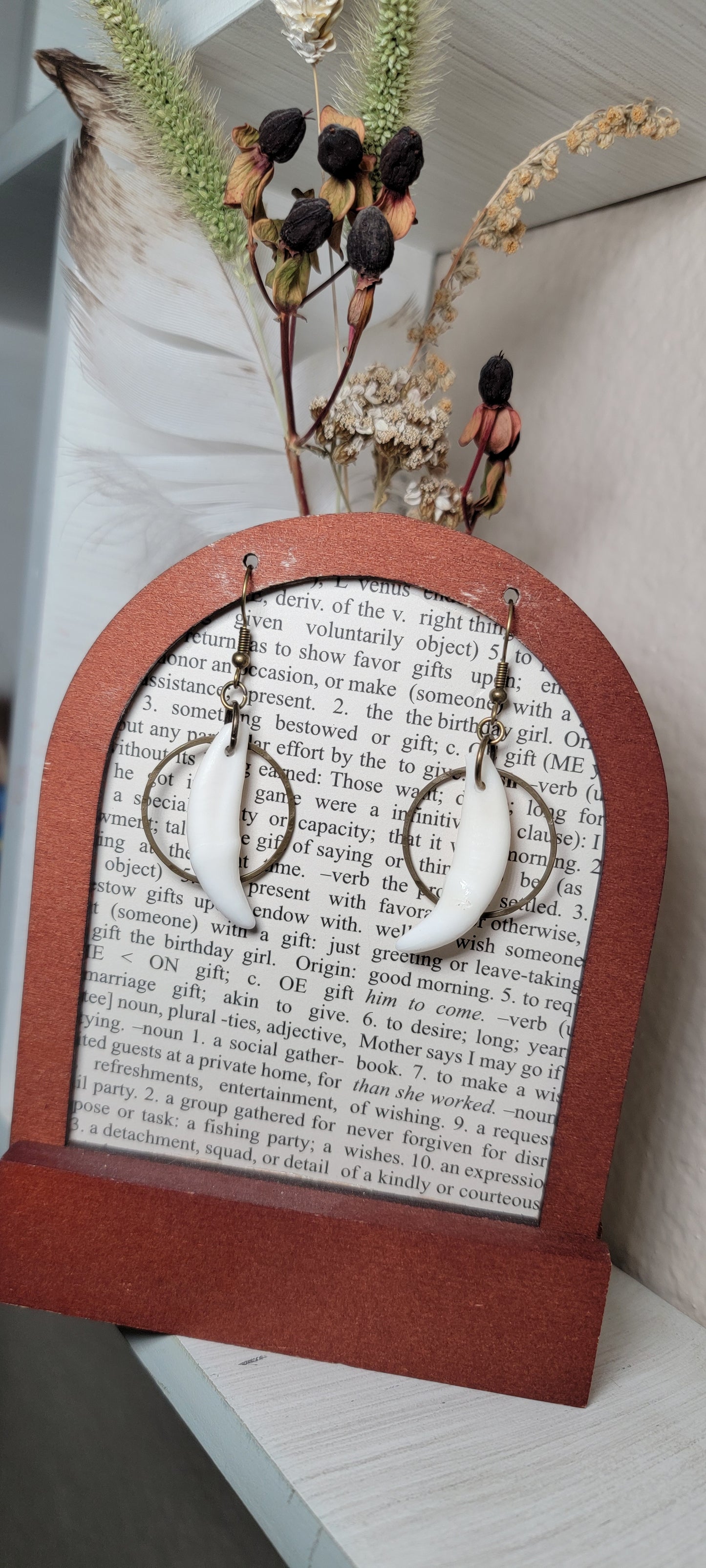 Earrings - Coyote Fang Simple With Antique Gold Hoop