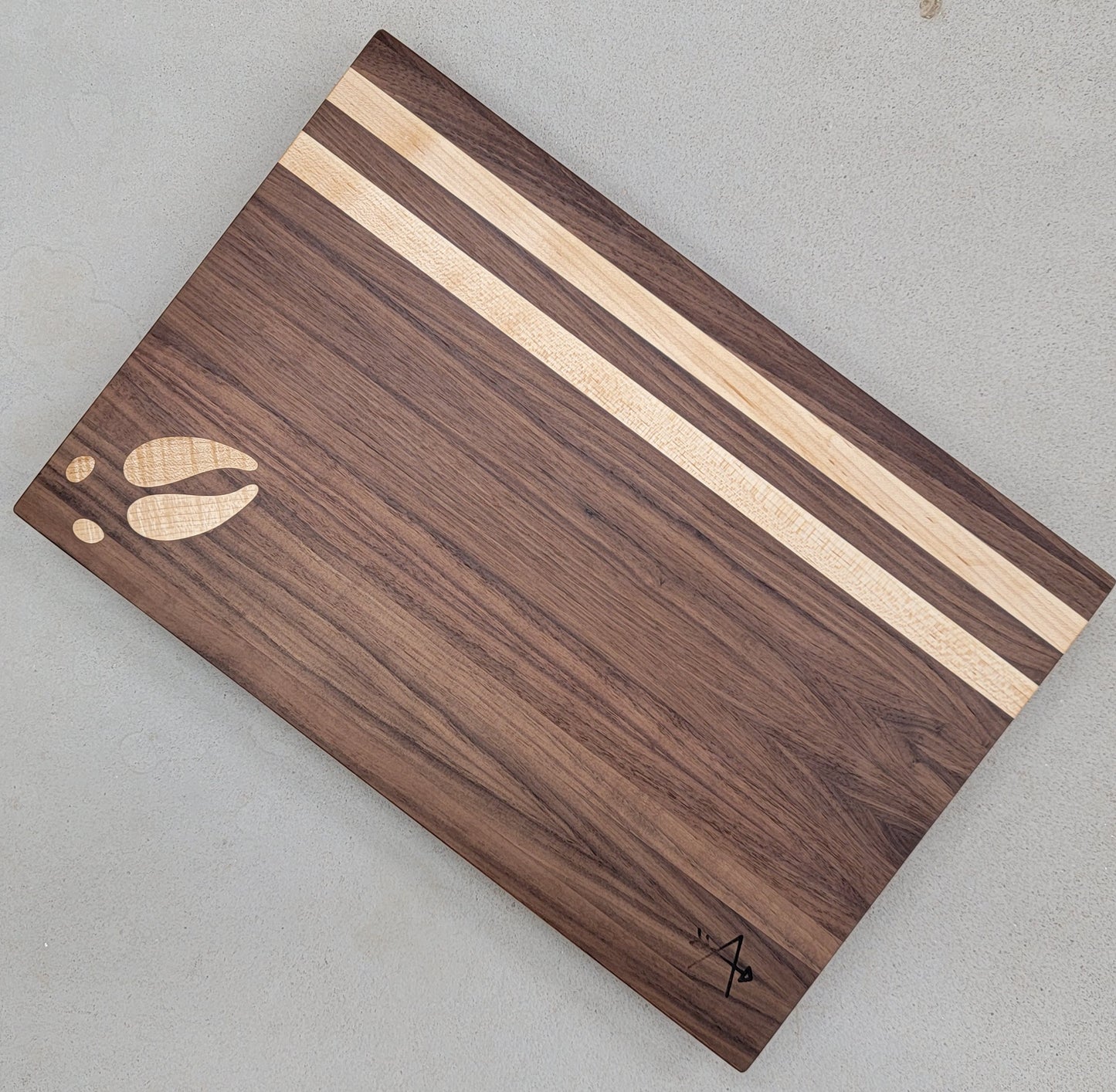 " Moose " Walnut and Maple Wood Cutting Board