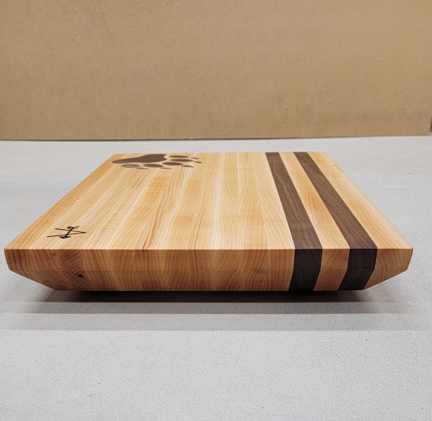 " Bear " Maple and Walnut Wood Cutting Board