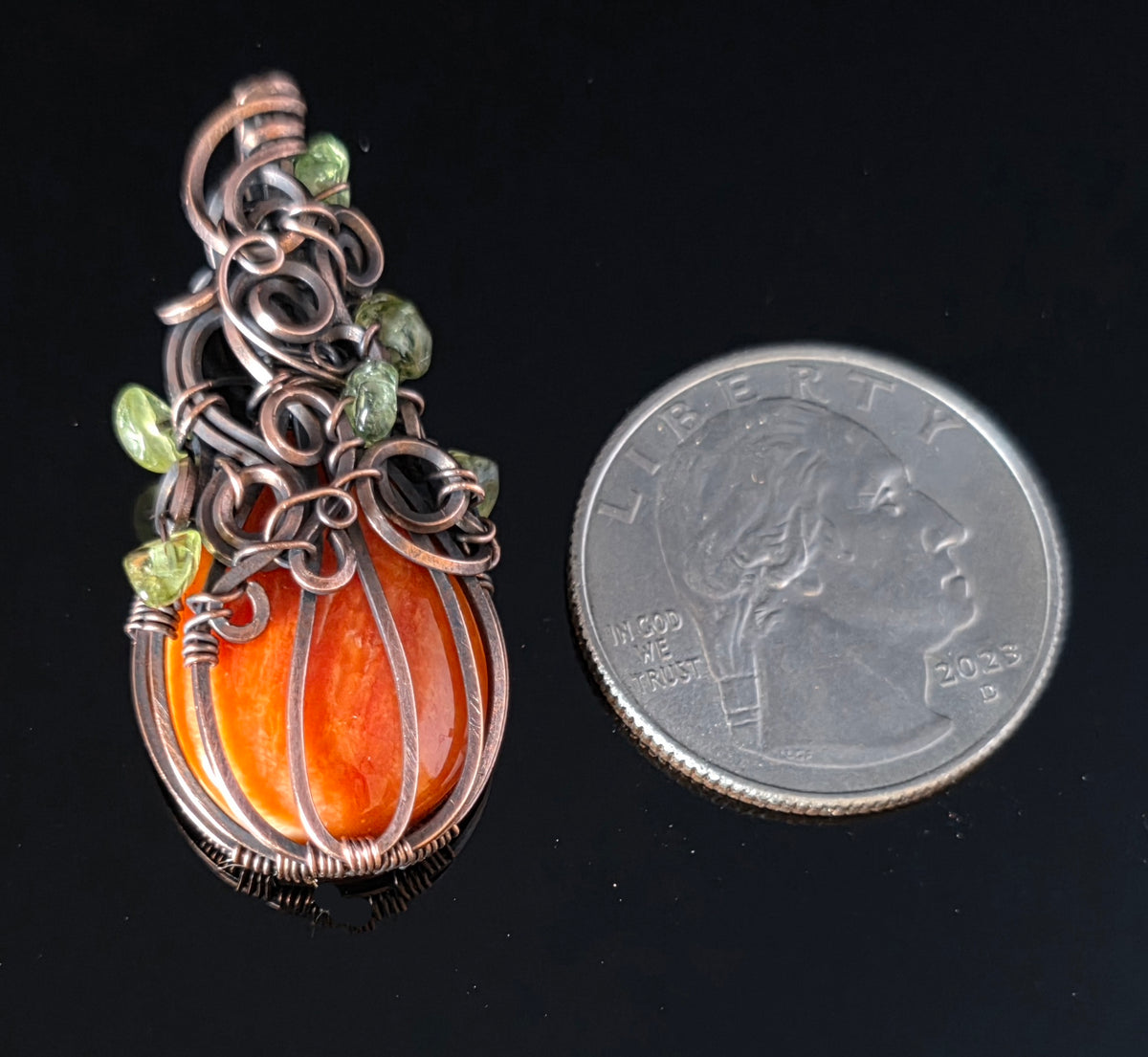 Necklace - Pumpkin Pendant - Spiny Oyster Shell