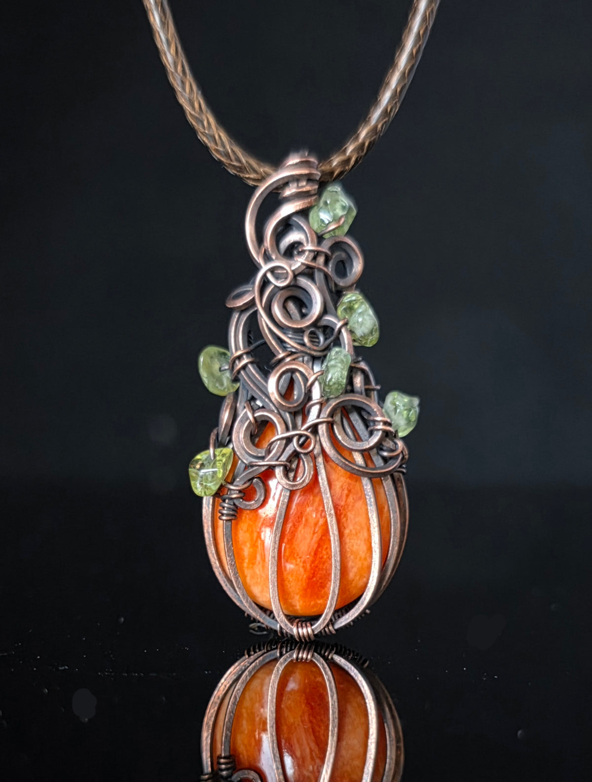 Necklace - Pumpkin Pendant - Spiny Oyster Shell