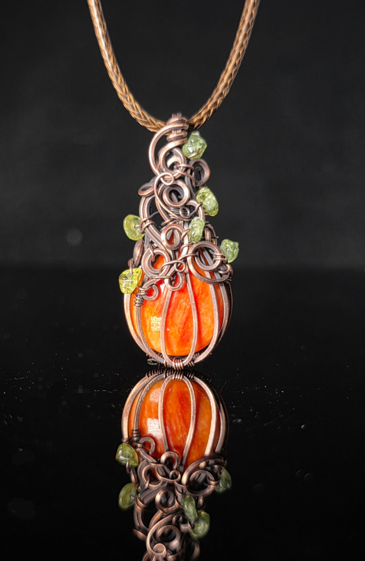 Necklace - Pumpkin Pendant - Spiny Oyster Shell