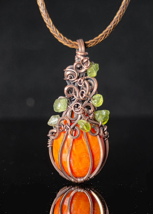 Necklace - Pumpkin Pendant - Spiny Oyster Shell