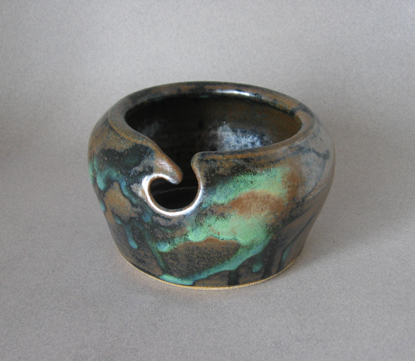 Yarn Bowl in Green and Bronze